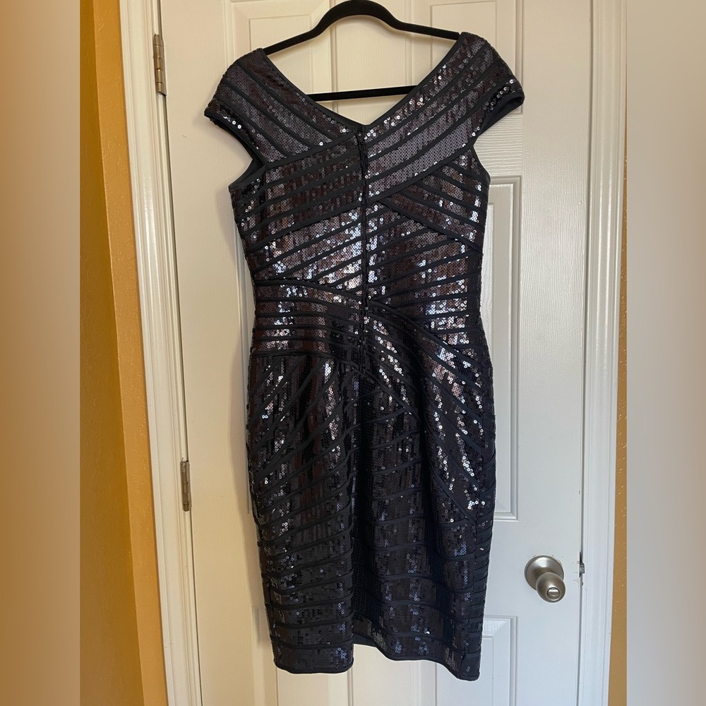 Tadashi Shoji Navy Blue Sequin Midi Dress - Picture 5 of 6